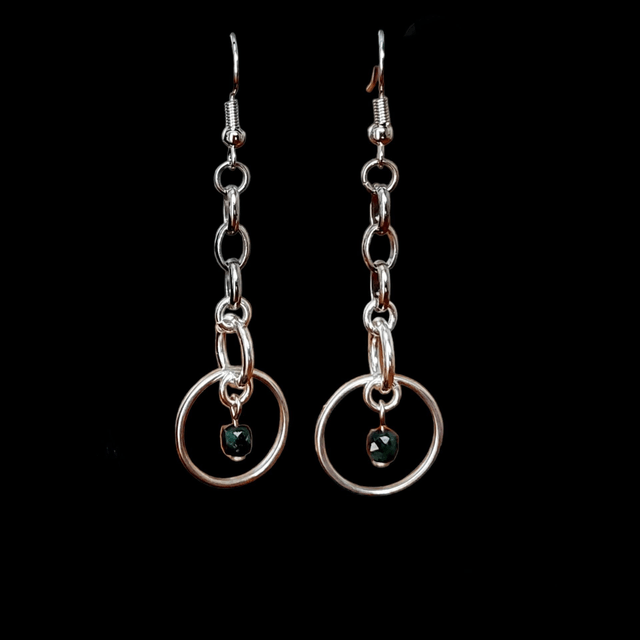 Boucles d'oreilles anneaux en acier inoxydable et pierres Rubis zoïsite