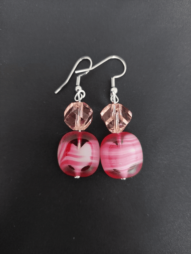 Boucles d&#039;oreilles roses