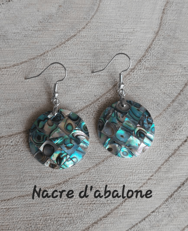 Boucles d&#039;oreilles en nacre d&#039;abalone 